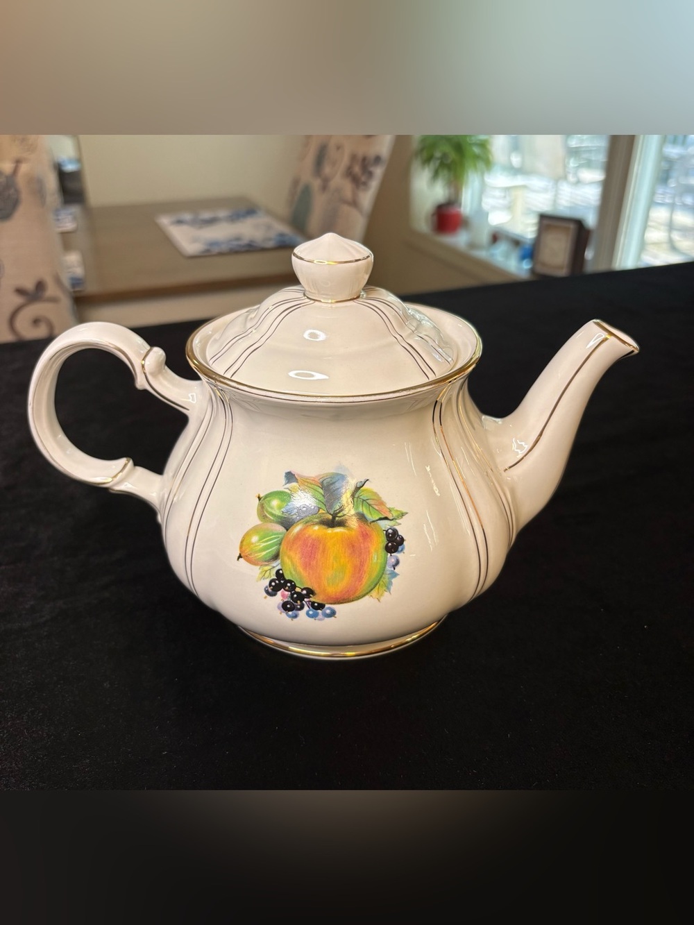 Vintage James Sadler & Sons Porcelain Teapot 22kt Gold  Trim - Picture 6 of 11